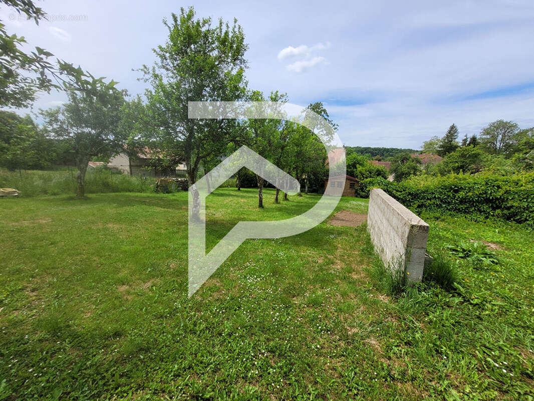 Maison à AUBEPIERRE-SUR-AUBE