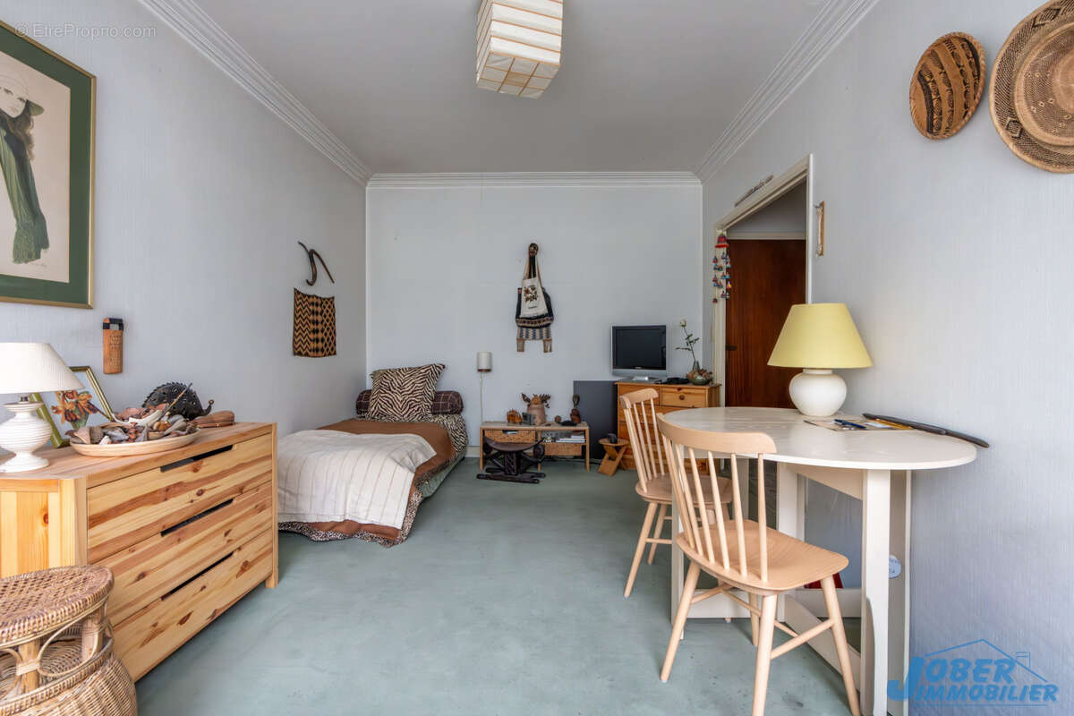 Appartement à NOGENT-SUR-MARNE
