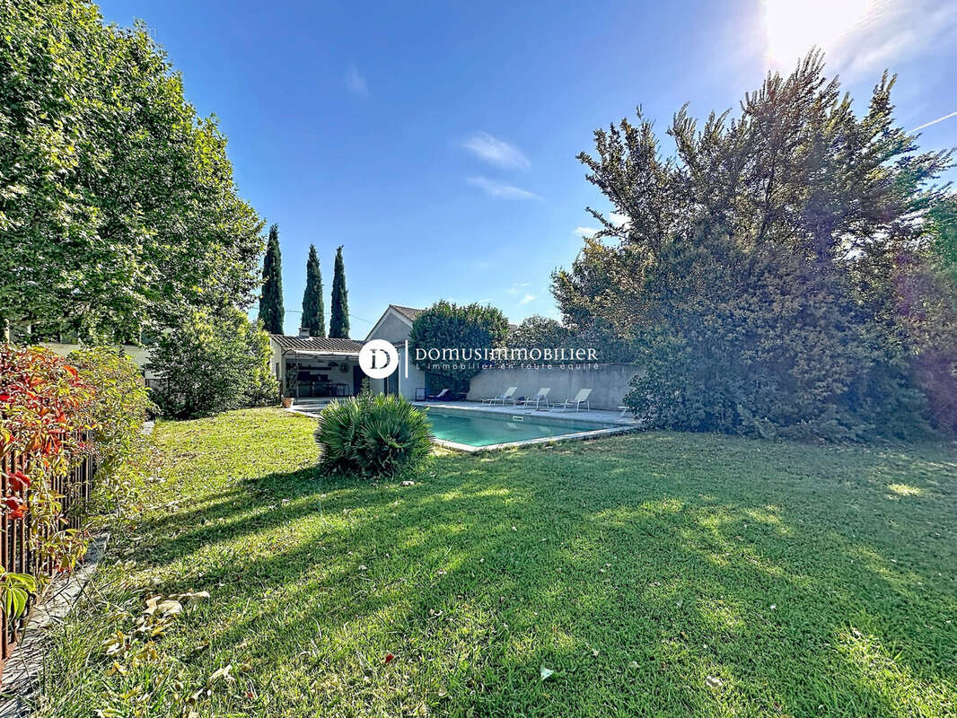 Maison à LE PONTET