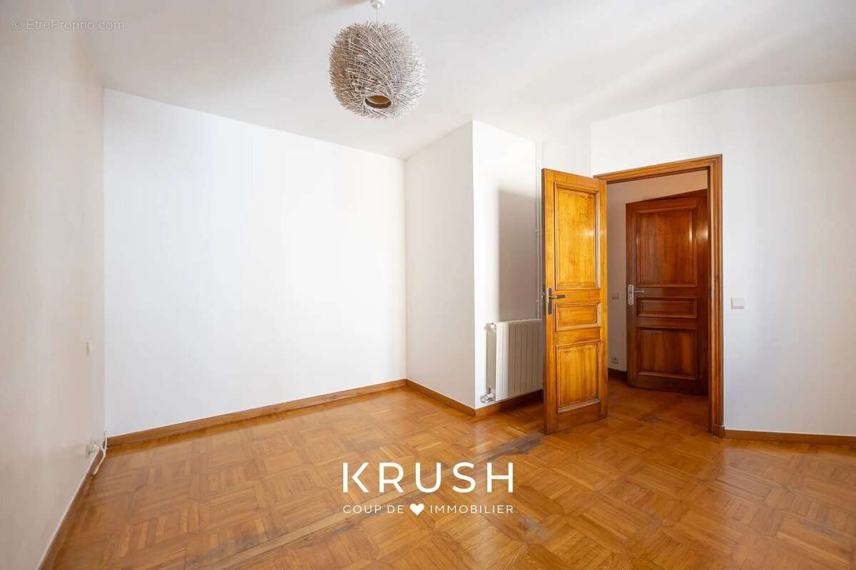 Maison à MARSEILLE-7E