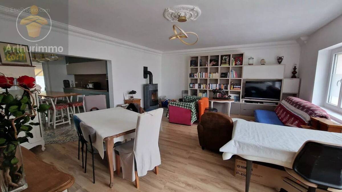 Maison à BOIS-DE-CENE