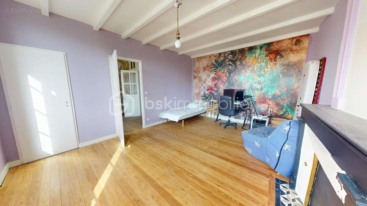 Maison à SAINT-CIERS-SUR-GIRONDE