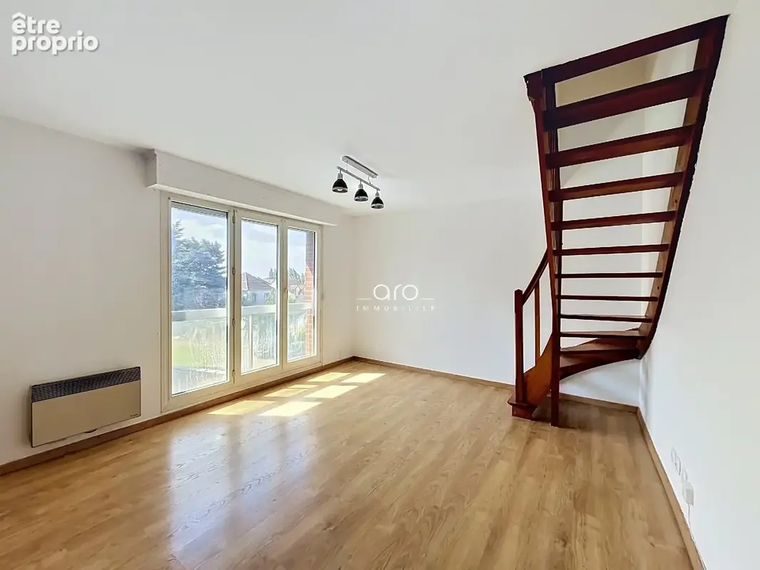 Appartement 2 pièces 45 m² à vendre à Templemars (59175) - photo 2