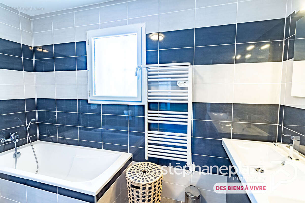 Maison à VILLENEUVE