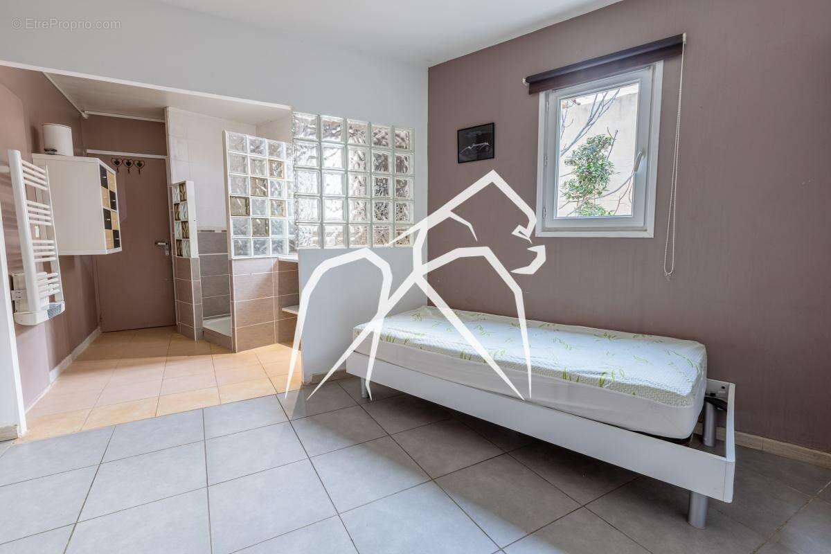 Maison à COURNONSEC