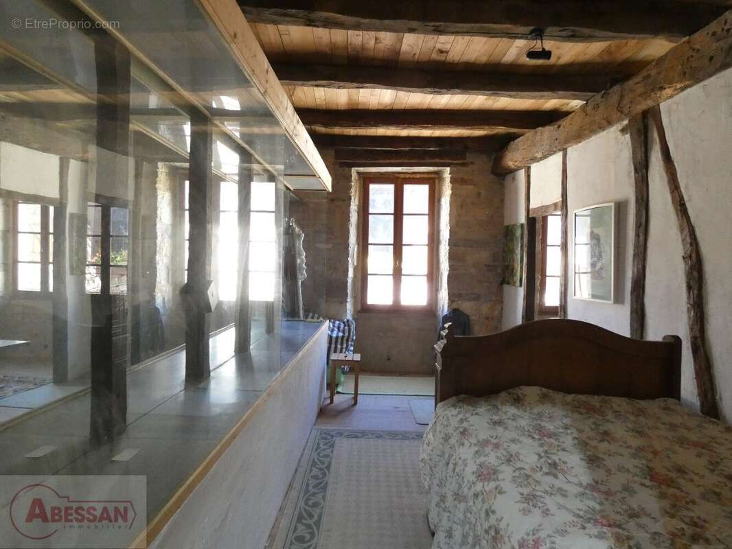 Maison 152 m² à Cordes-Sur-Ciel  - photo 8