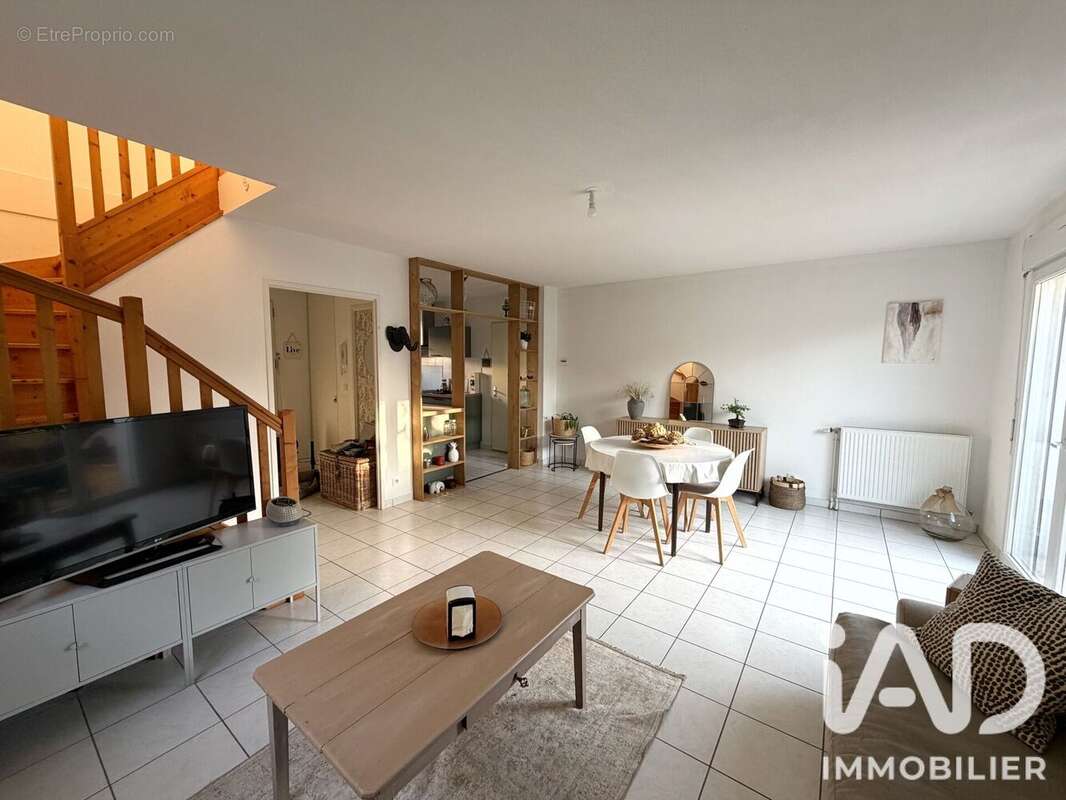 Maison 84 m² à Vouneuil-Sous-Biard  - photo 4