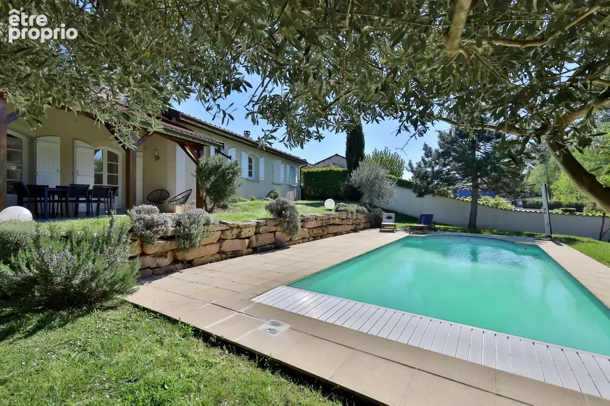 Maison Type T8 - 278m2 habitables - Terrain 1614m2 - Piscine - photo 4