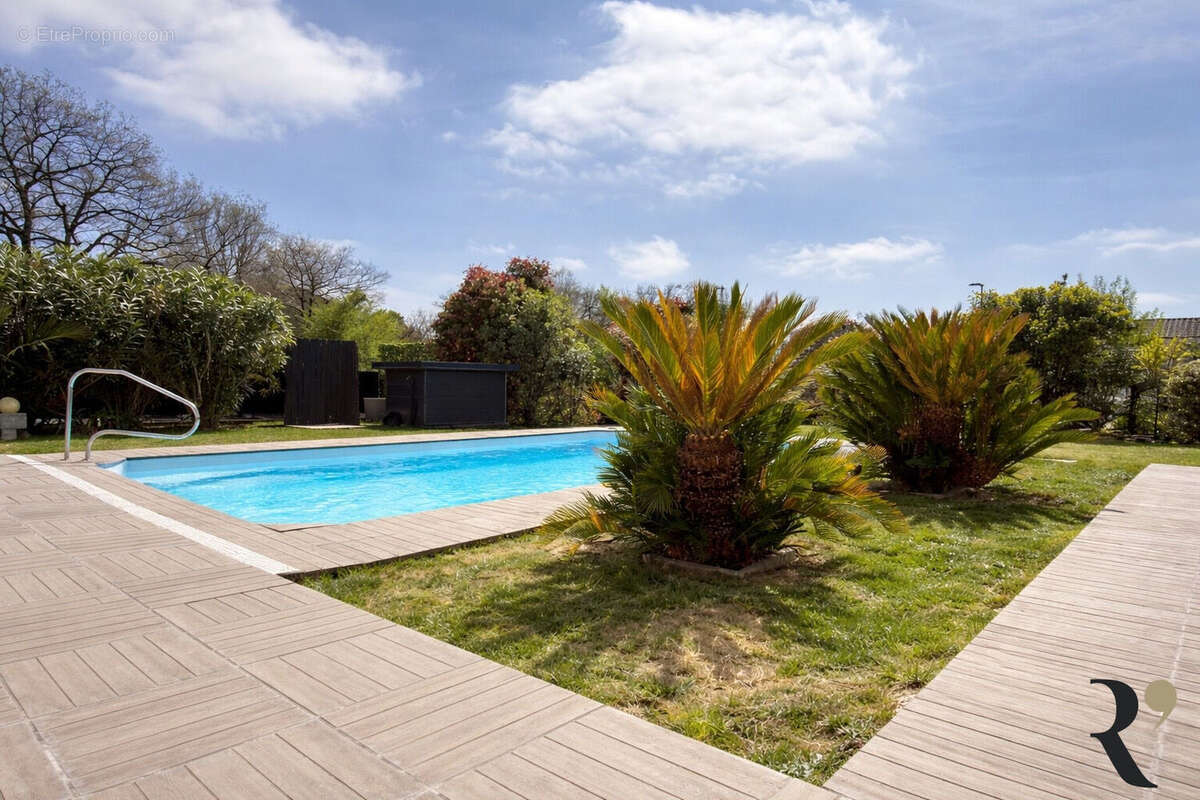 Maison Mons T4/5 sur 1000m² avec piscine - photo 13