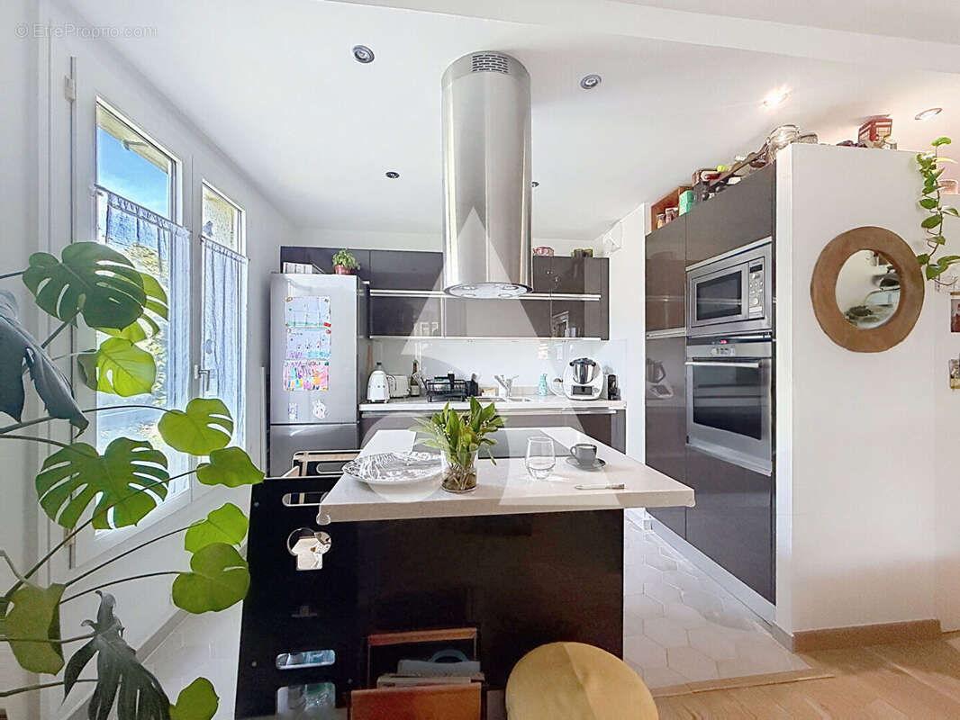 Appartement à RUEIL-MALMAISON