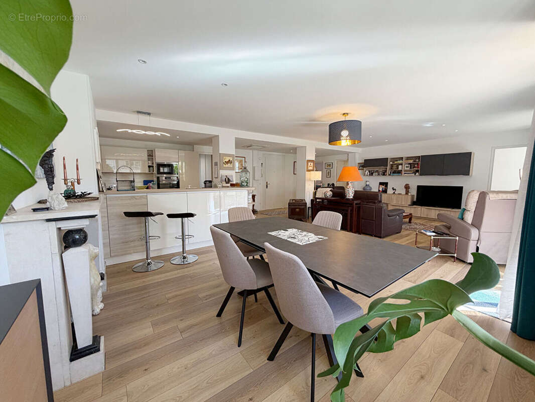 Appartement à HYERES