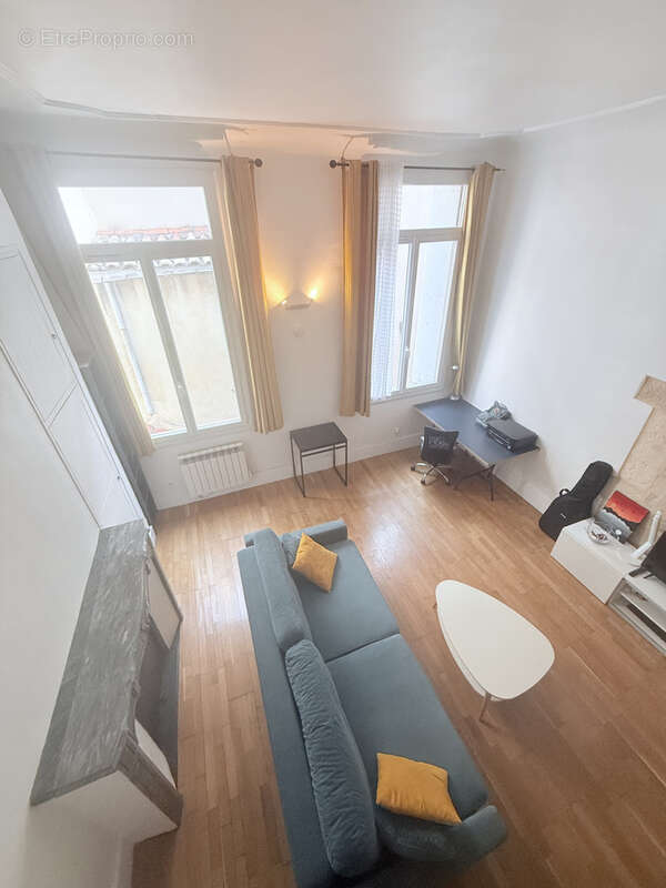 À VENDRE   Charmant studio entièrement rénové avec mezzanine, Place du Marché aux Fleurs à Montpellier - photo 12