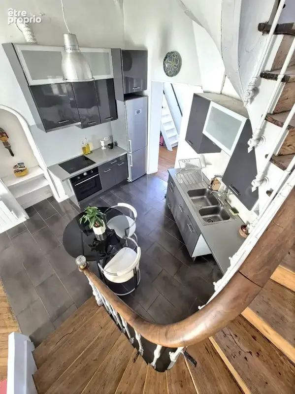 FOCH/ST CLEMENT - Bel appartement en triplex - photo 3