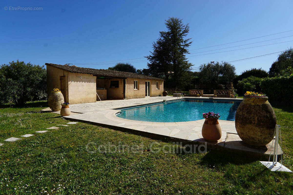 Maison à PEYMEINADE