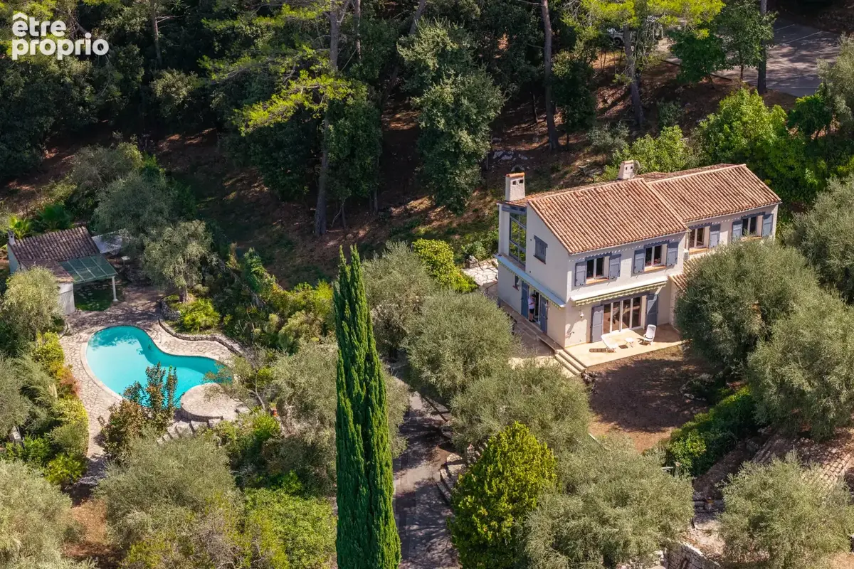 Villa avec piscine et pool house dans un environnement calme et bucolique - photo 3