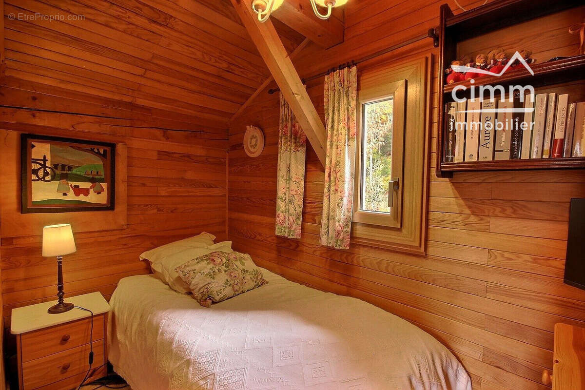 Maison à ARACHES-LA-FRASSE