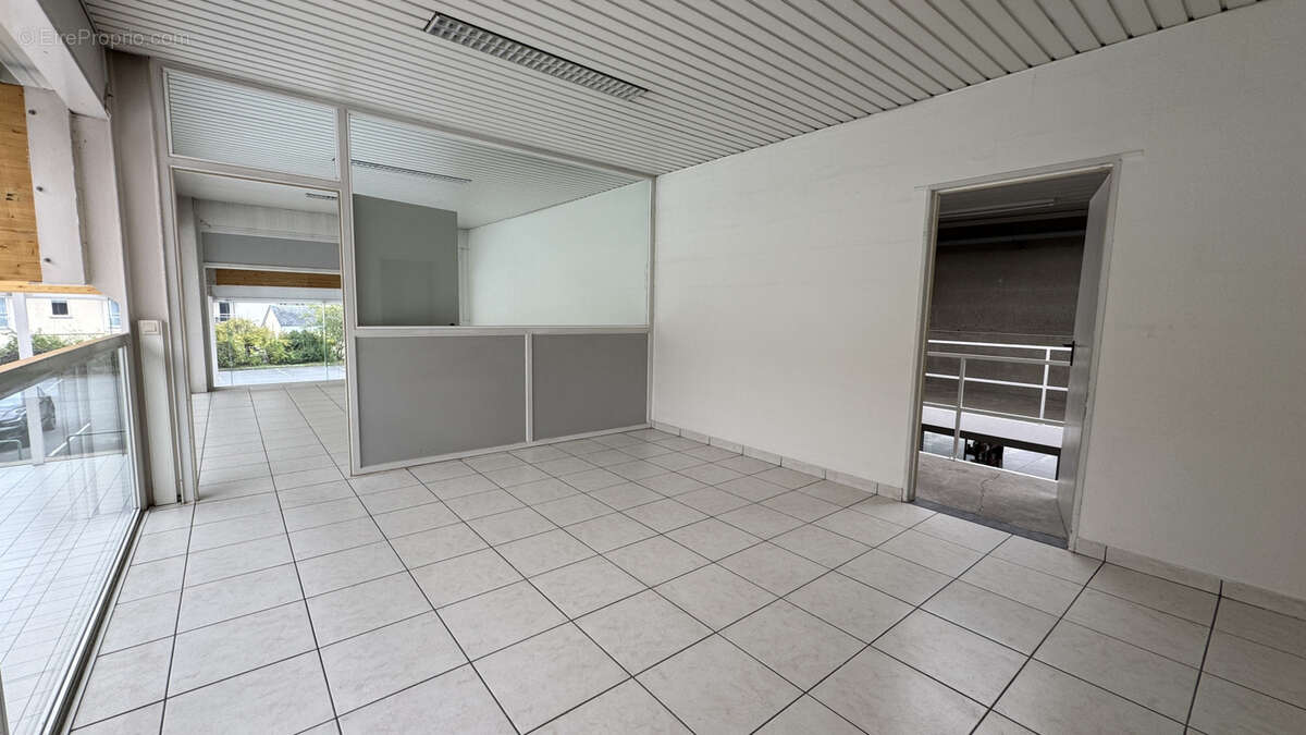 Commerce à SUNDHOUSE