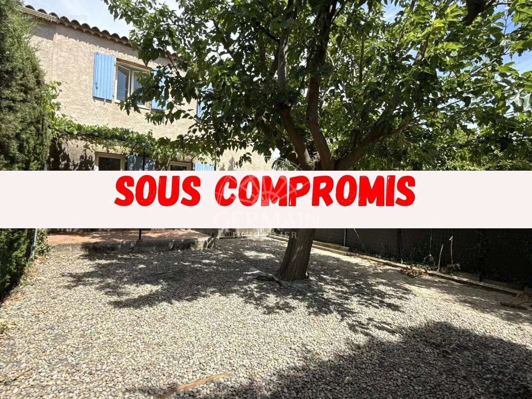 Maison à L&#039;ISLE-SUR-LA-SORGUE