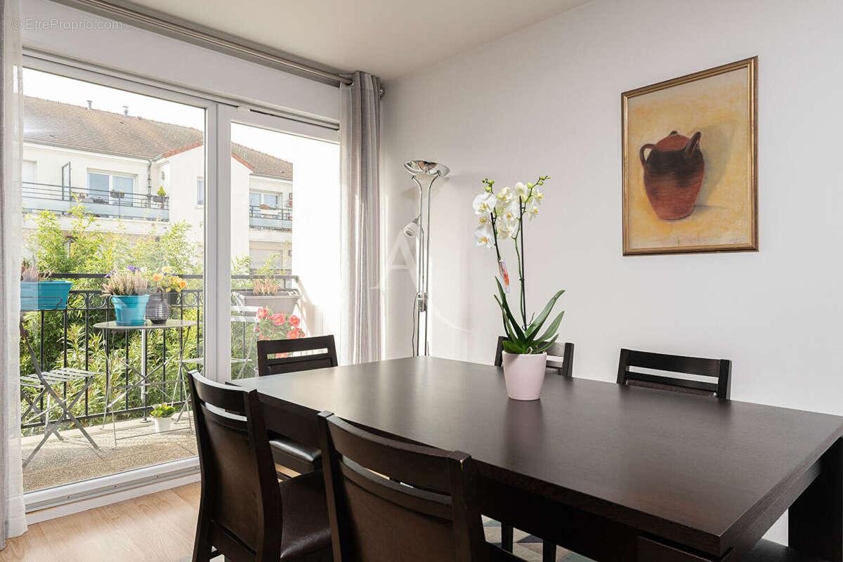 Appartement à VAIRES-SUR-MARNE