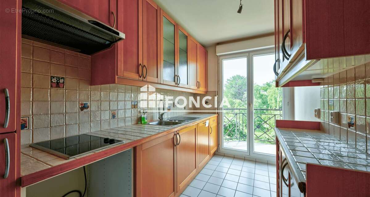 Appartement à VERNEUIL-SUR-SEINE