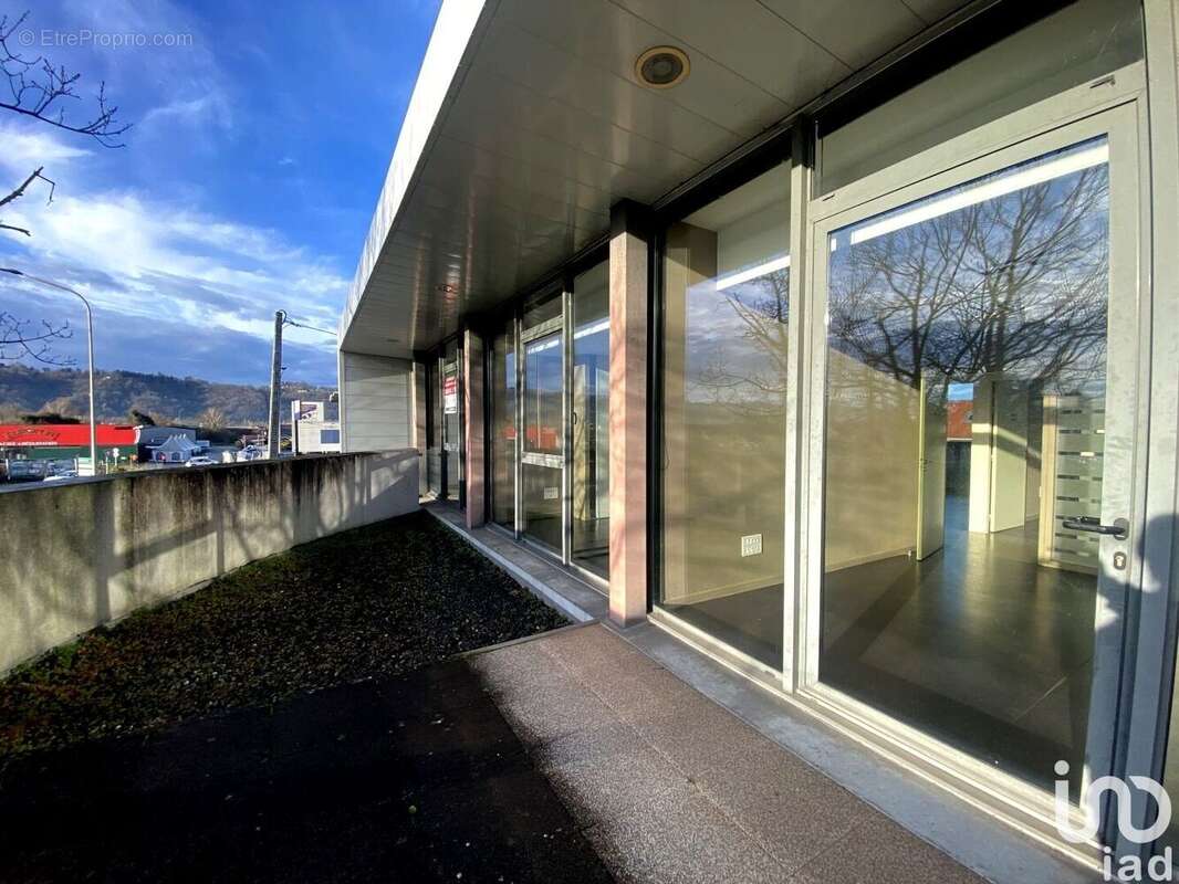 Photo 3 - Commerce à LONS