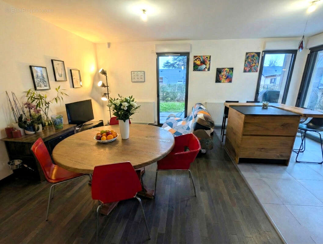 Appartement à DIVONNE-LES-BAINS