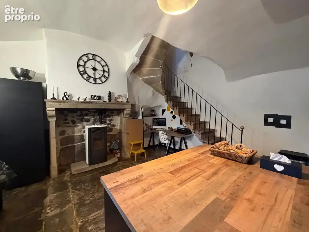 Maison 10 pièces 185 m² à vendre à Neschers (63320) - photo 7