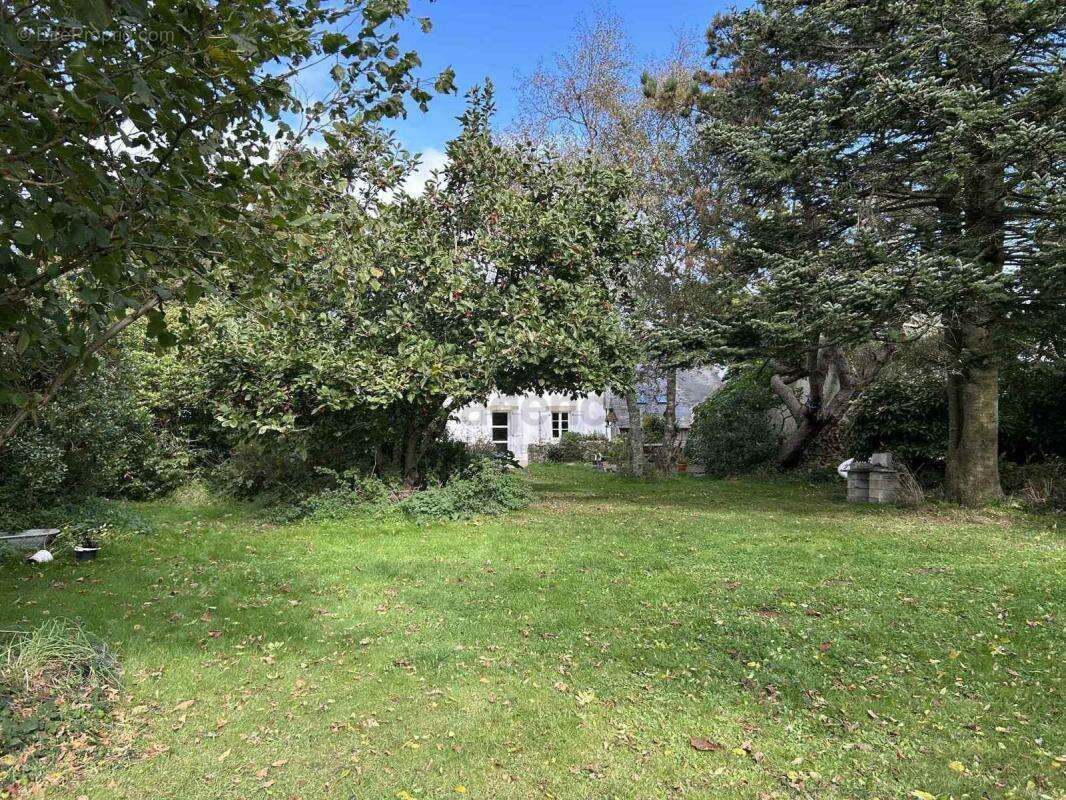 Maison à BEUZEC-CAP-SIZUN