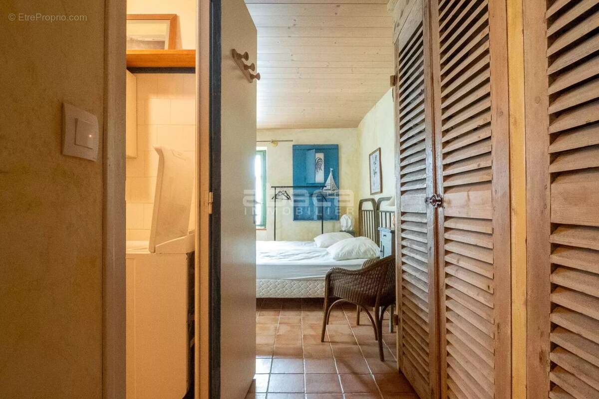 Maison à LES PORTES-EN-RE