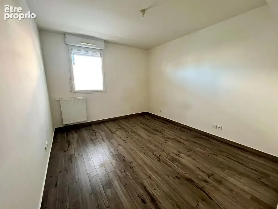 Appartement  T2 avec terrasse et parking - photo 6