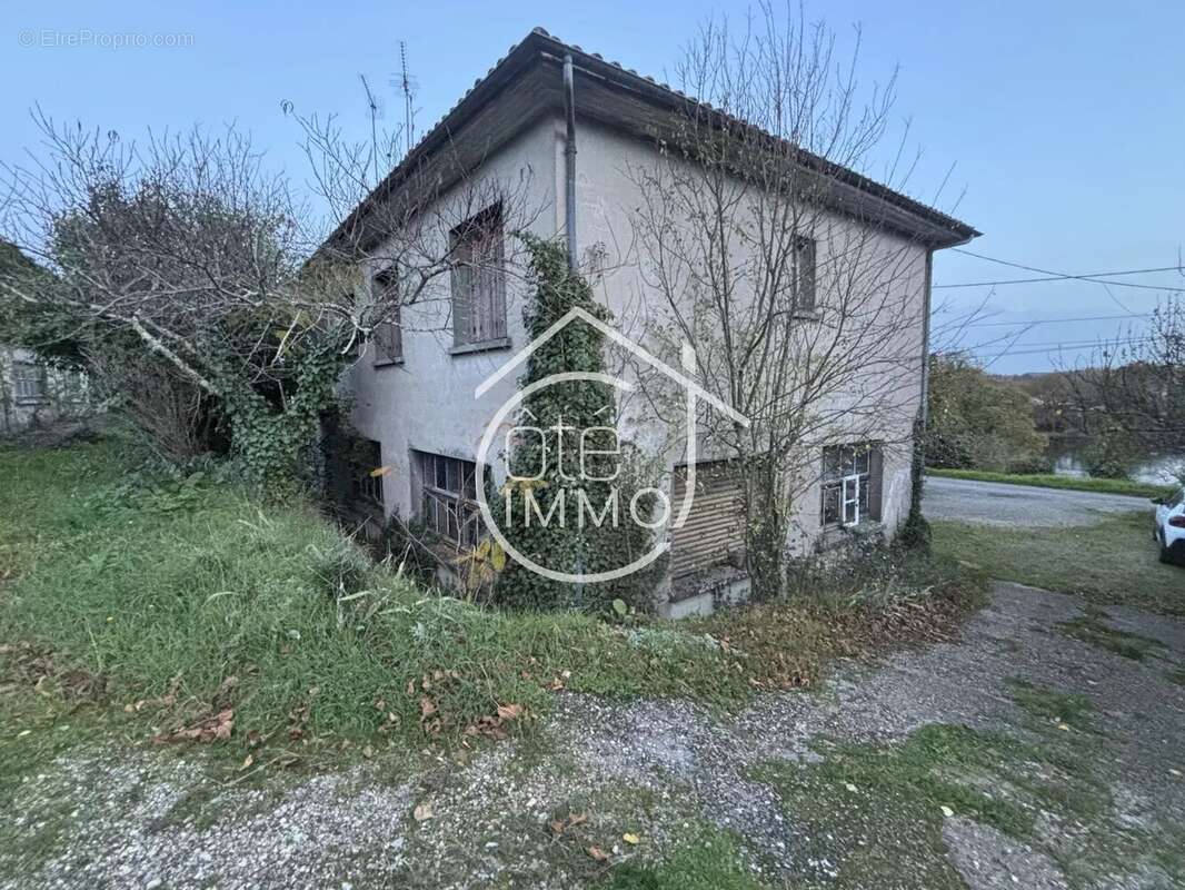 Appartement à SAINT-MAGNE-DE-CASTILLON