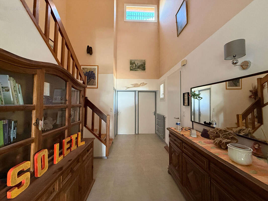 Maison à CHATEAUNEUF-DE-GADAGNE