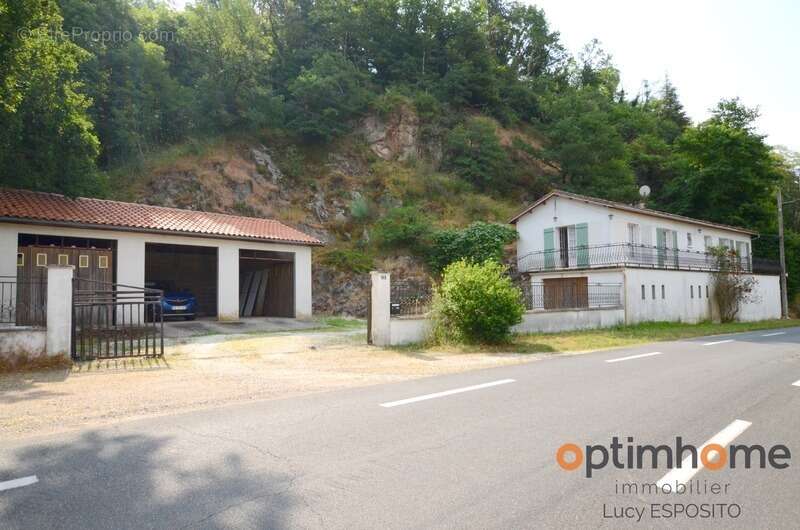 Maison à CONFOLENS