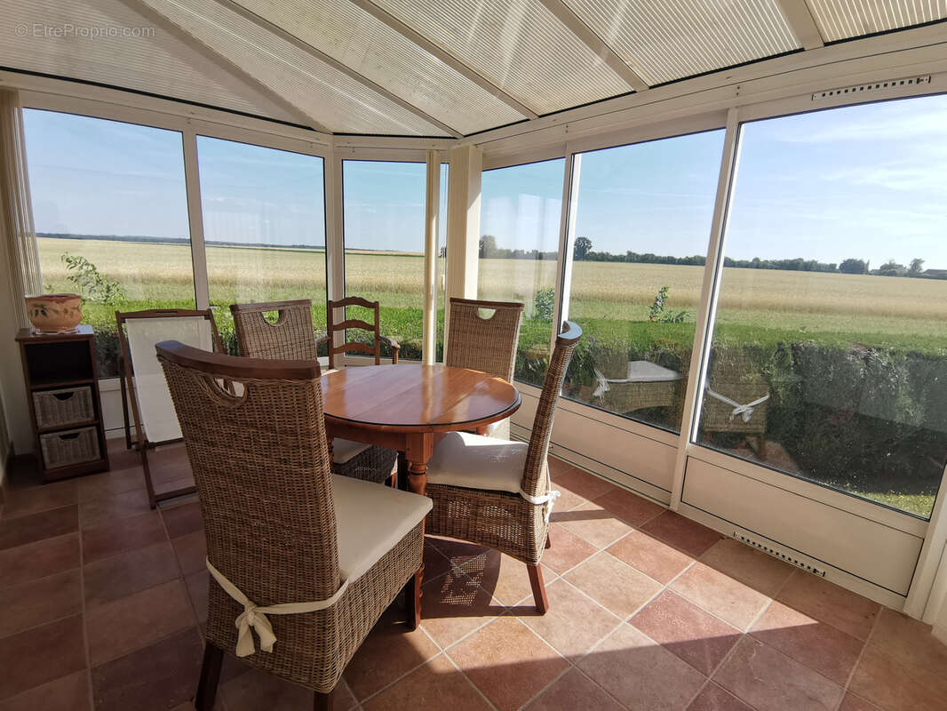 Maison à VAROIS-ET-CHAIGNOT