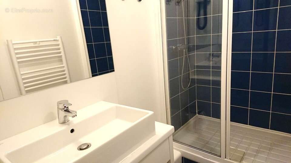 Appartement à BERRIAS-ET-CASTELJAU