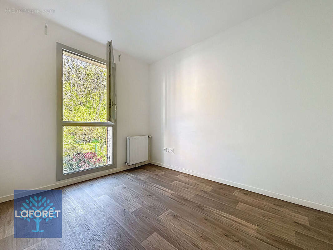 Appartement à CHENNEVIERES-SUR-MARNE