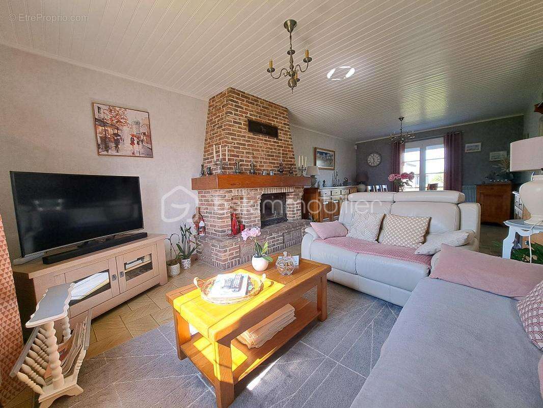 Maison à SAILLY-FLIBEAUCOURT