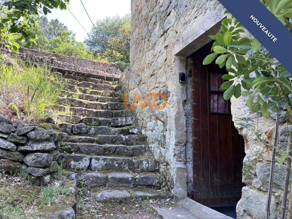 Maison à LARGENTIERE