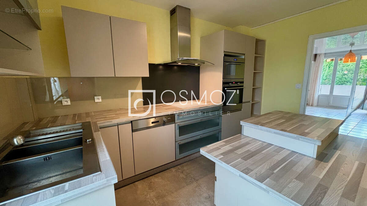 Appartement à GUILHERAND-GRANGES