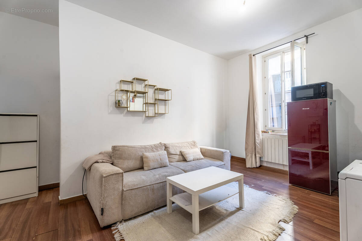 Appartement à MARSEILLE-4E