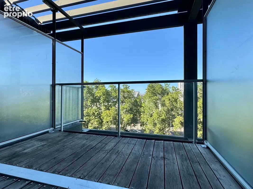 Appartement 2 pièces avec terrasse et vue bassin Vauban - Quartier Étoile - photo 2