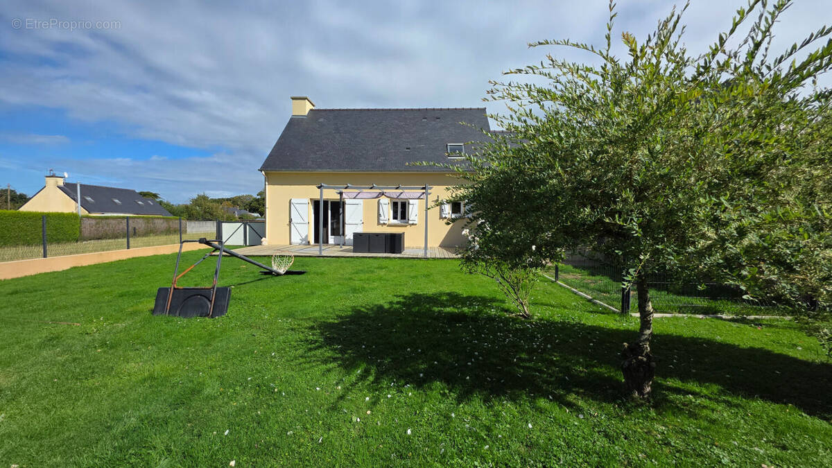 Maison à MINIAC-MORVAN