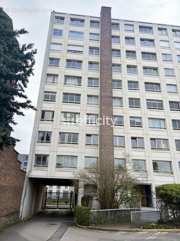 Appartement à LA MADELEINE