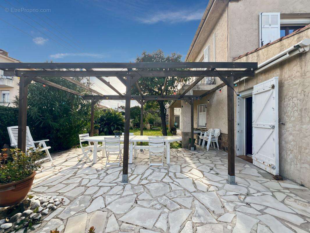 Maison à FREJUS