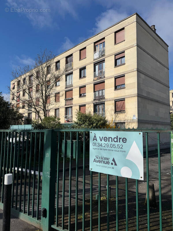 Appartement à PIERREFITTE-SUR-SEINE