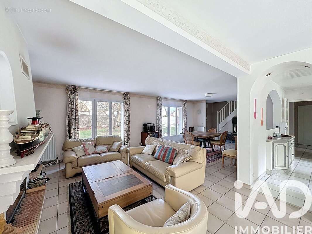 Maison 165 m² à Favieres  - photo 6