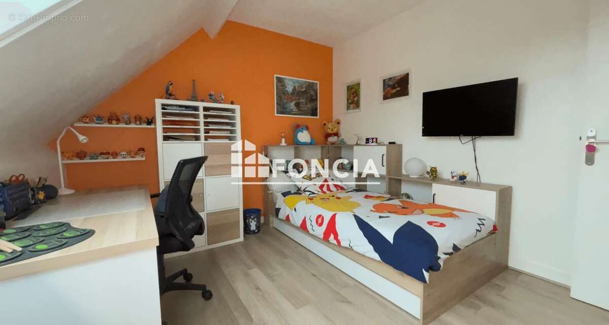 Maison à MERY-SUR-OISE