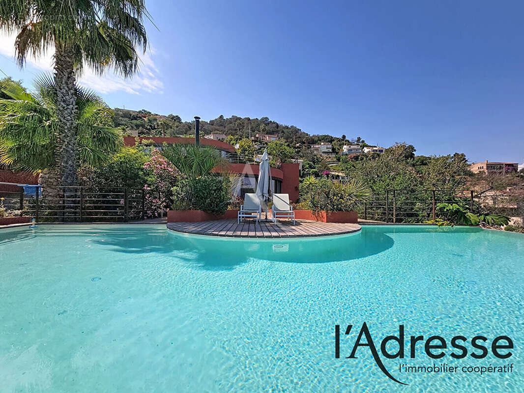 Luxueuse villa d'architecte 300m² vue mer feerique - photo 3