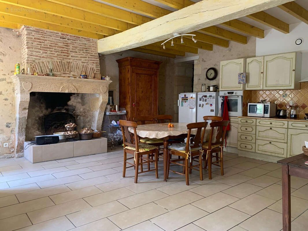 Maison à SAUVETERRE-DE-GUYENNE