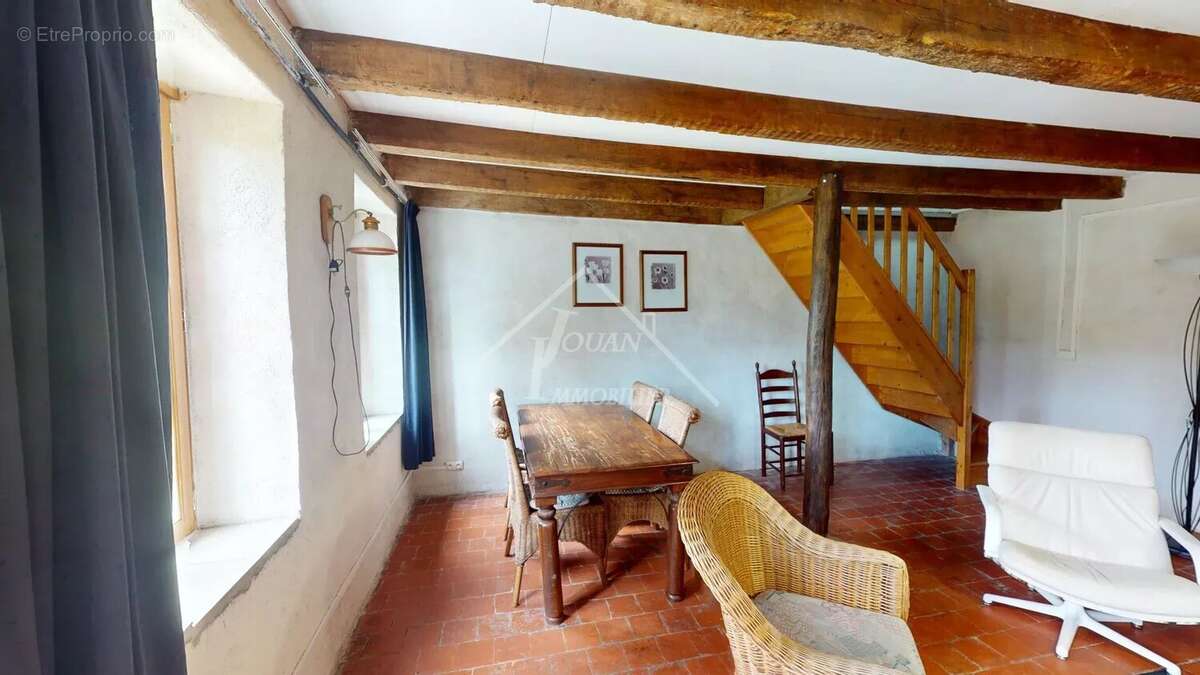 Maison à SAINT-BONNET-TRONCAIS